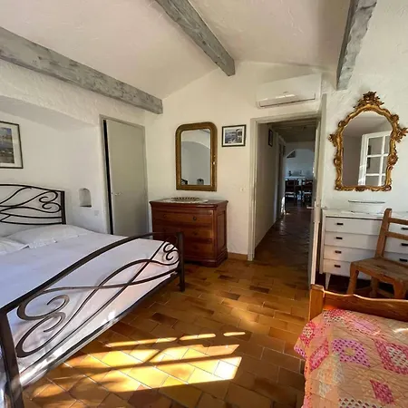 Hébergement de vacances Authenticité Sérénité Au Cœur Des Vignes Maison T3 à Ramatuelle